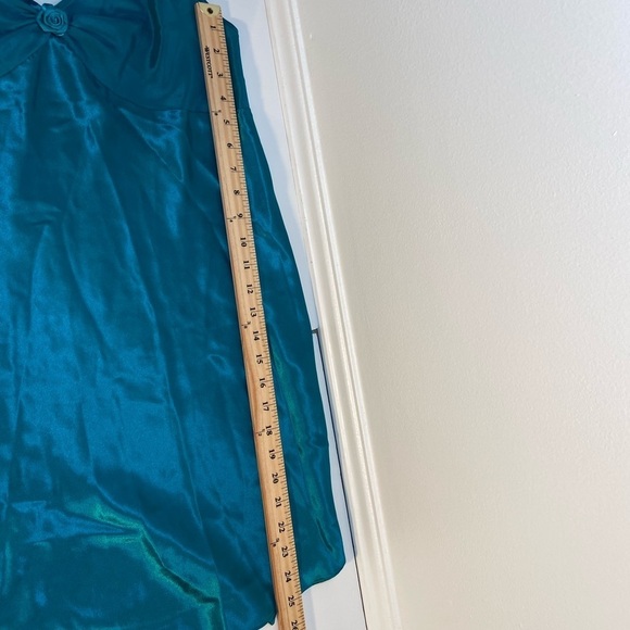 Adonna Satin Nightgown Size Medium USA Women's Color Blue - Picture 3 of 5